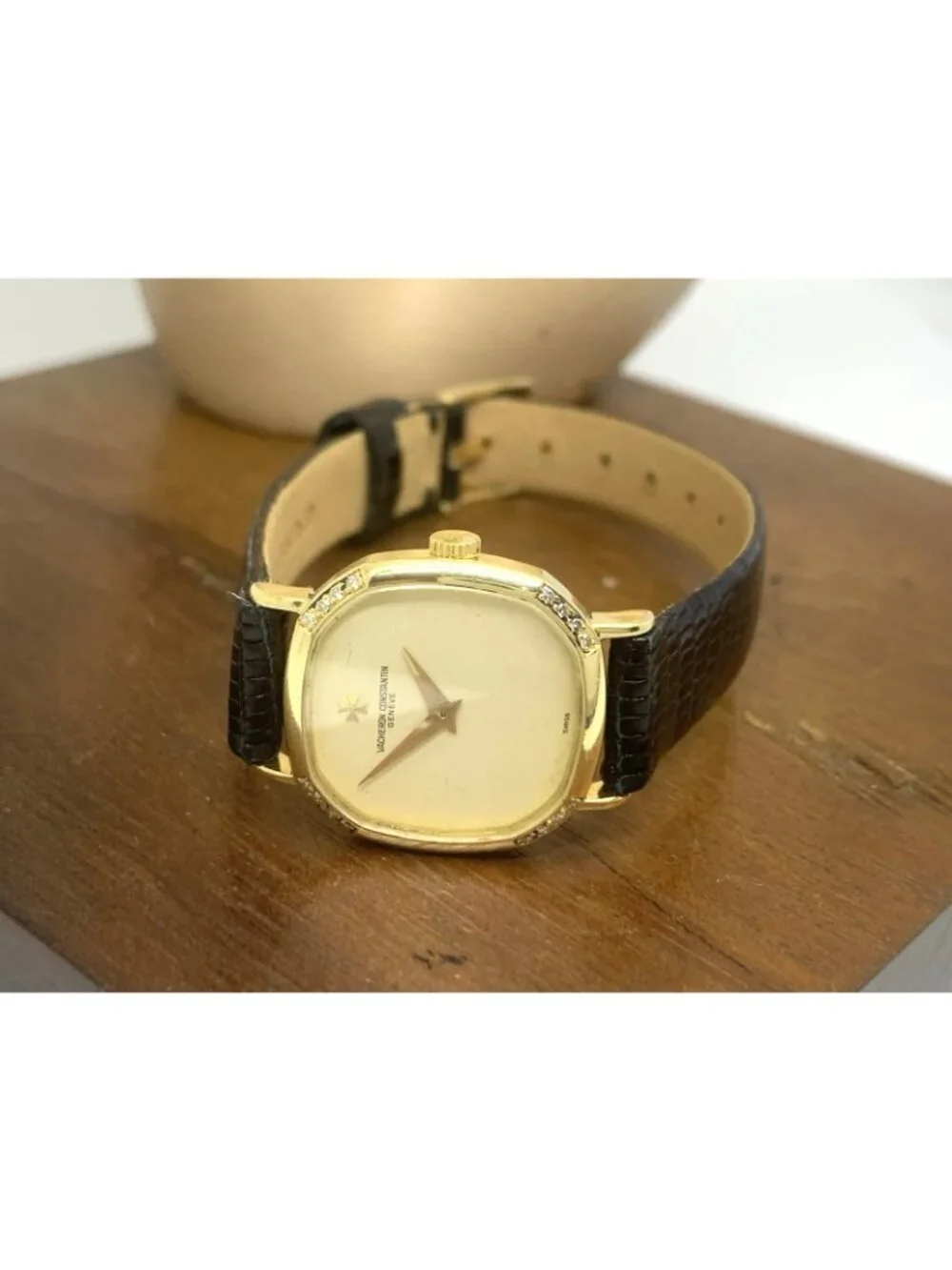 Vacheron Constatin Women's Watch 18K Yellow Gold Case Diamond Swiss Manual 1960
